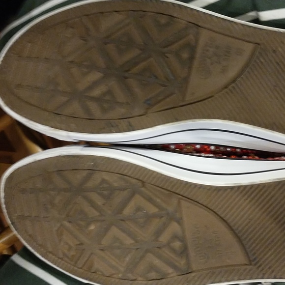 Cherry Pit Red Converse! - Picture 12 of 12